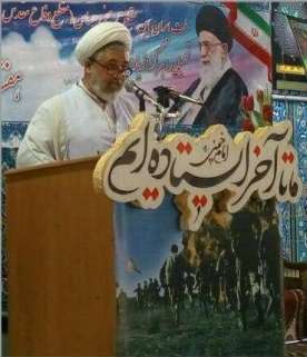  قدردانی امام جمعه میانه از شهرداری بابت نصب سردیس۶تن از سرداران شهید در میدان ورودی شهر