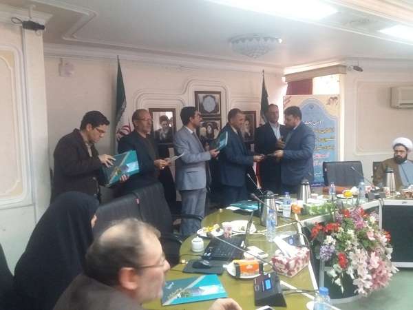 کسب رتبه کشوری آموزش و پرورش میانه در فعالیت های نهضت ملی حفظ جز سی ام قرآن