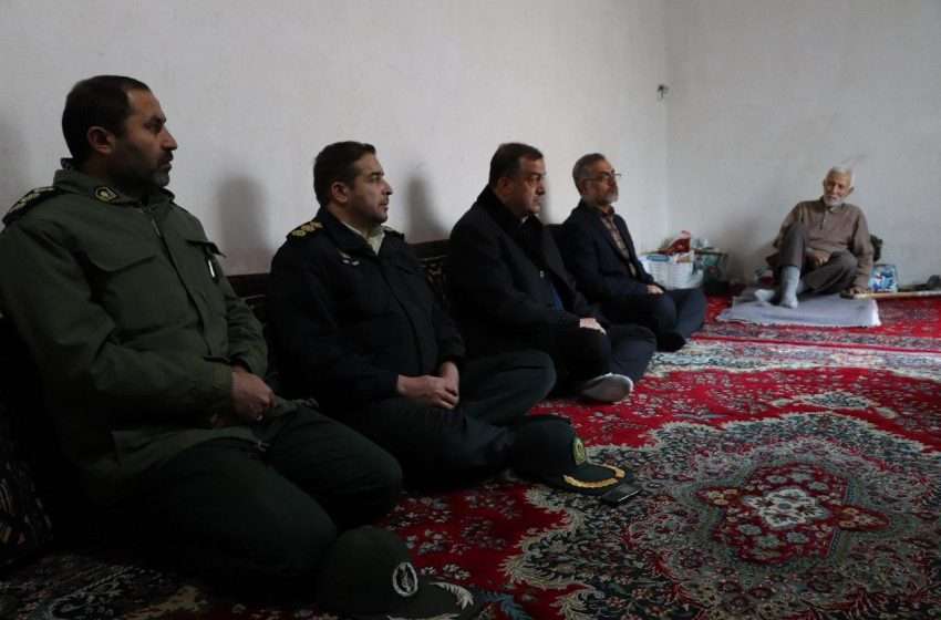  همزمان با دومین روز از دهه فجر؛ فرماندار ویژه میانه با خانواده شهدا دیدار کرد