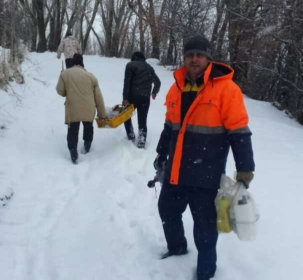  – گوشه ای از زحمات پرسنل اداره گاز شهرستان میانه در واحدهای امداد مکانیزه ،  تعمیرات و گازرسانی ، در فصل سرما برای پایداری جریان گاز طبیعی