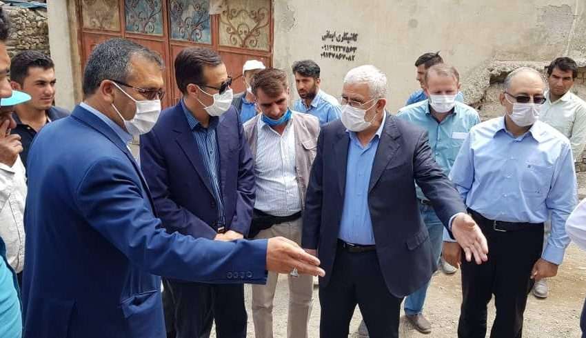  معاون بازسازی بنیاد مسکن انقلاب اسلامی کشور در بازدید از مناطق زلزله زده بخش کندوان:  افزایش تسهیلات بهسازی مسکن به ۵۰۰ میلیون ریال
