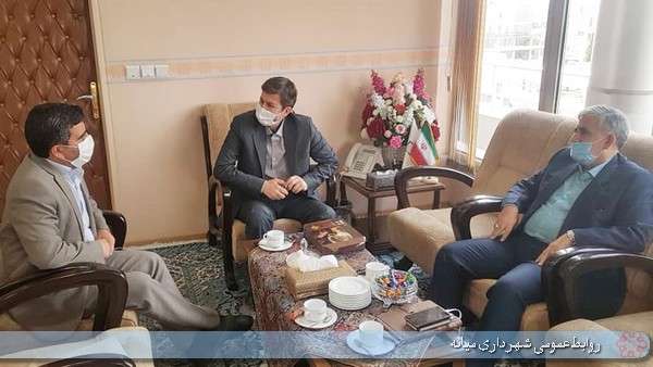  دیدار نماینده شهرستان و شهردار شهر میانه با معاون عمران و توسعه امور شهری و روستایی وزیر کشور