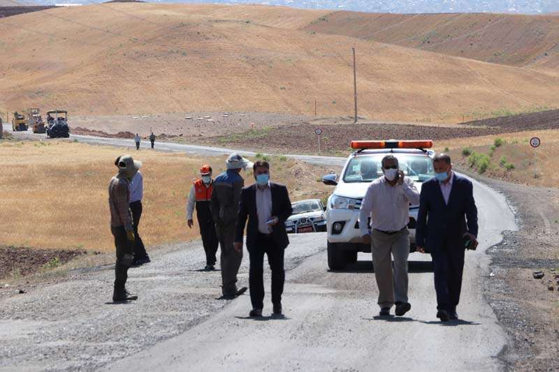  معاون استاندار و فرماندار ویژه شهرستان میانه در بازدید از محور میانه-هشترود؛ شروع  آسفالت رگلاژی مسیر میانه – هشترود / عملیات ایمن سازی و رفع نقاط حادثه خیز مورد نیاز در این مسیر