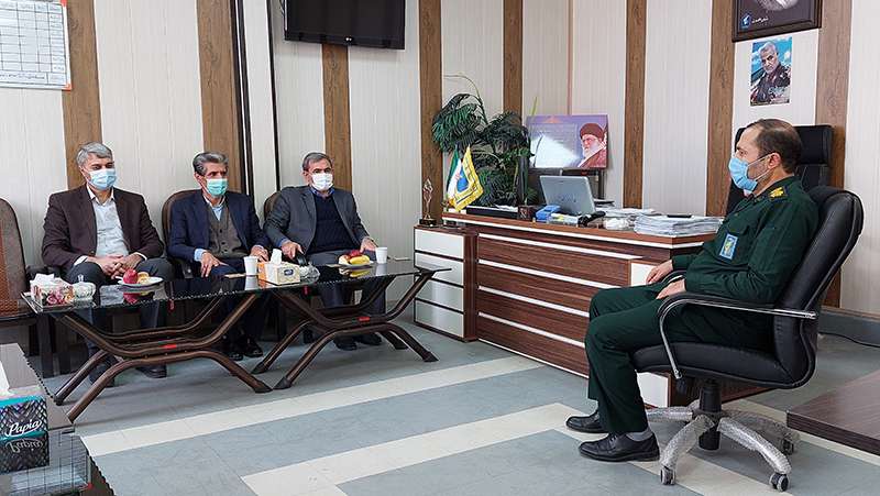  دیدار فرماندار ویژه میانه با فرمانده سپاه ناحیه میانه بمناسبت روز پاسدار