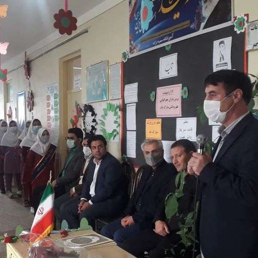  بمناسبت ۱۲ اردیبهشت سالروز شهادت استاد مرتضی مطهری و گرامیداشت روز معلم مراسم ((سپاس معلم ))در مدرسه سمیّه ترک برگزار شد.
