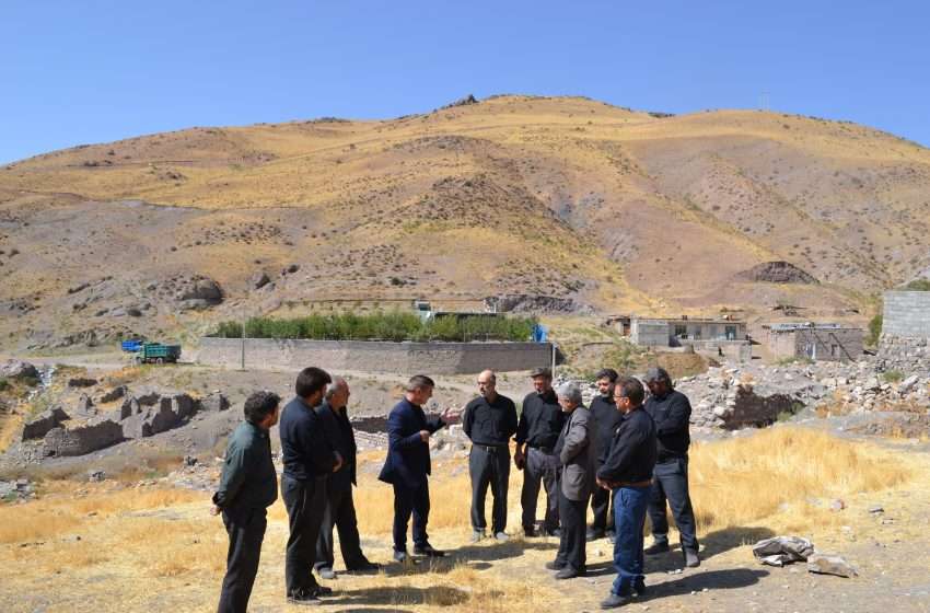  بازدید بخشدار کندوان از روستای قراجه میدانداغی