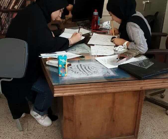 آزمون سراسری انجمن خوشنویسان میانه هم زمان با سراسر کشور برگزار شد