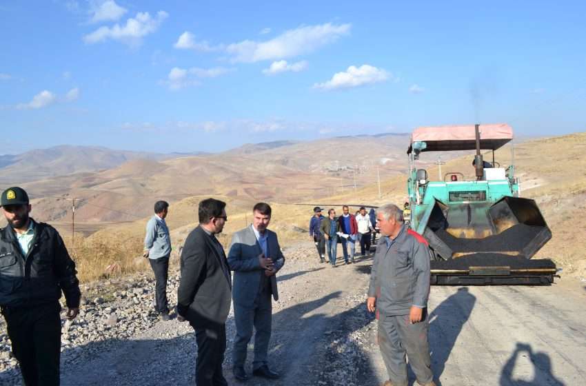  بازدید بخشدار کندوان و رئیس اداره راهداری از پروژه آسفالت روستای هفت چشمه