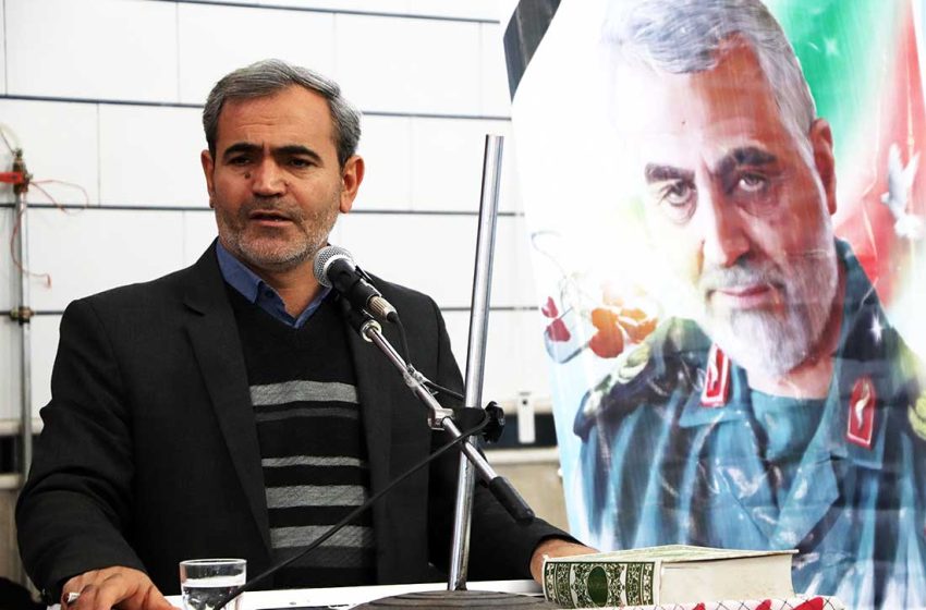  محبوبیت سردار سلیمانی در فرماندهی جریان کوخ نشینان و مستضعفان جهان در برابر زور و تزویر است