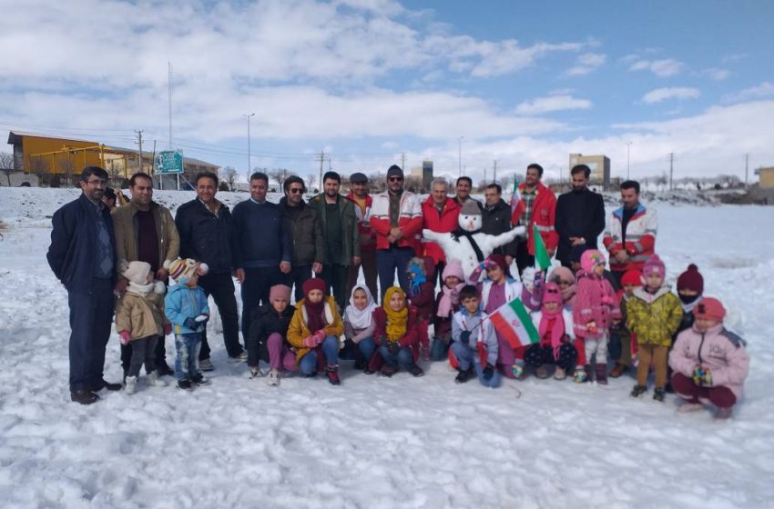 جشنواره آدم برفی به نفع زلزله زدگان خوی