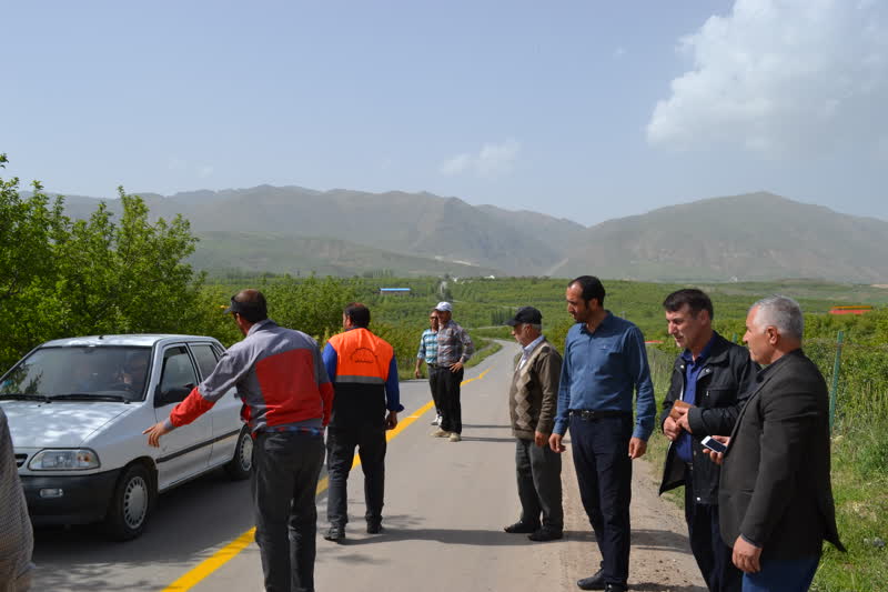  بازدید بخشدار کندوان از خط کشی مسیر روستاهای آوین تا زرنکش