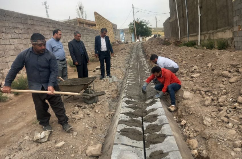  بخشدار مرکزی میانه از پروژه های در حال اجرای روستاهای بخش بازدید کرد