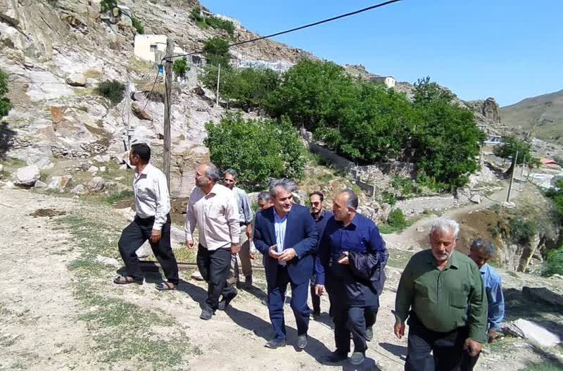  بررسی وضعیت اجرای طرح هادی وراه روستایی ومسائل وموضوعات مرتبط در روستای آستانجین