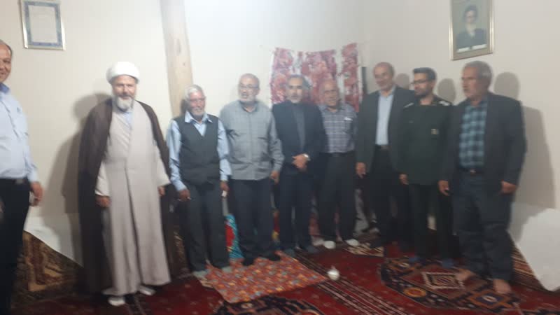  عطر افشانی مزار شهدا و تجلیل از پدر و مادر شهید اسمی در روستای گورجق بخش کاغذکنان
