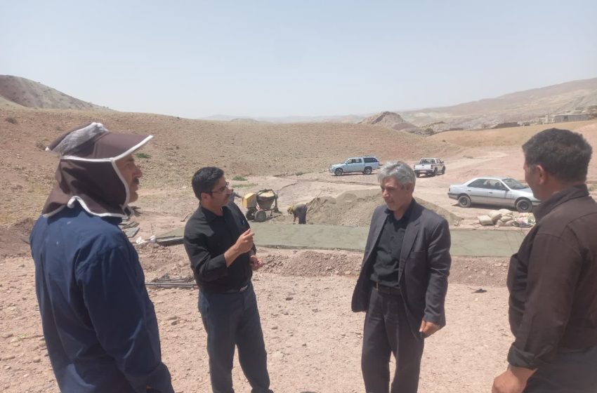  بازدید بخشدار مرکزی میانه از طرح در حال احداث آبشخور احشام در روستای موسی بلاغی