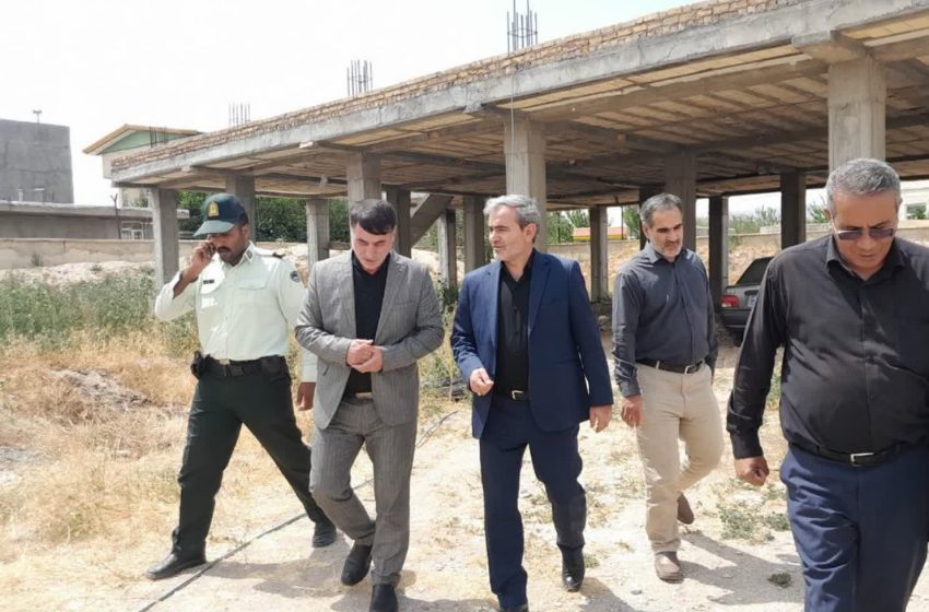  بازدید معاون استاندار و فرماندار ویژه میانه از محل احداث ساختمان پاسگاه انتظامی شهر ترک