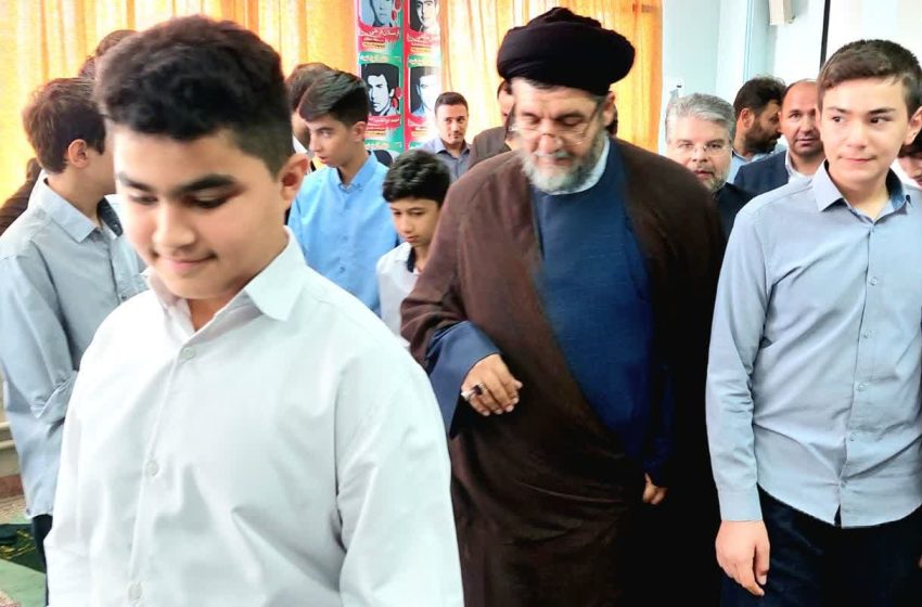  از تبیین توانمندی های جوانان ایرانی تا توصیه به الفت با نماز در دیدار با دانش آموزان