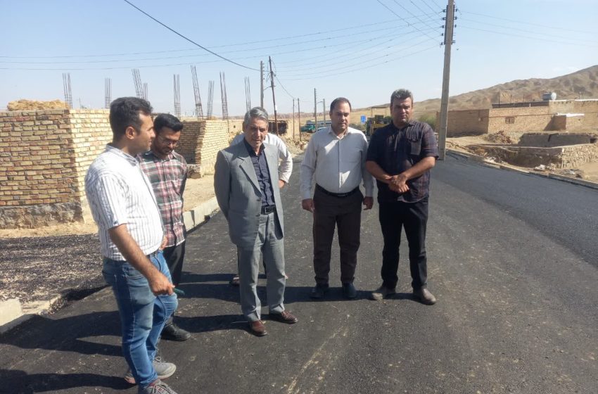  بازدید بخشدار مرکزی میانه از آسفالت ریزی روستای دادلو