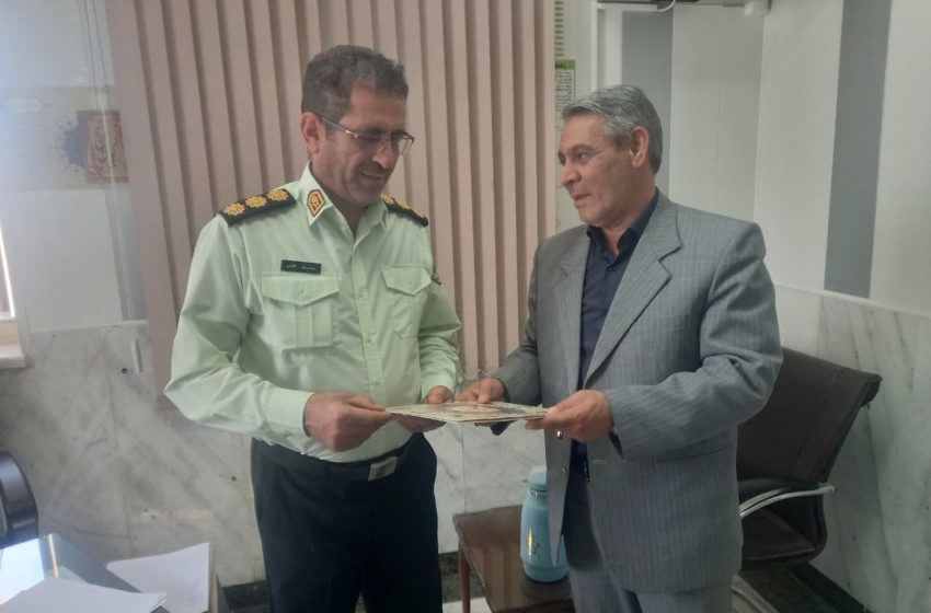  بازدید بخشدار مرکزی میانه از کلانتری ۱۳ و حومه به مناسبت هفته نیروی انتظامی