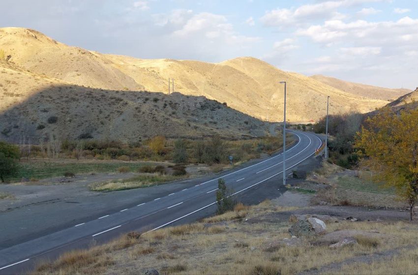  خط کشی ۶۵ کیلومتر از محورهای اصلی شهرستان انجام شد