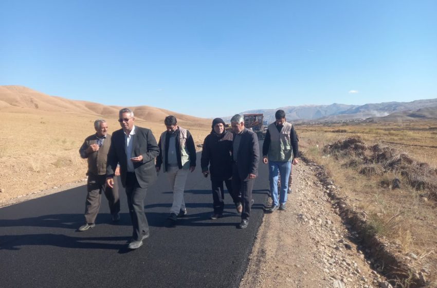  بازدید بخشدار مرکزی میانه از پروژه راه روستایی امیرآباد شیخدرآباد