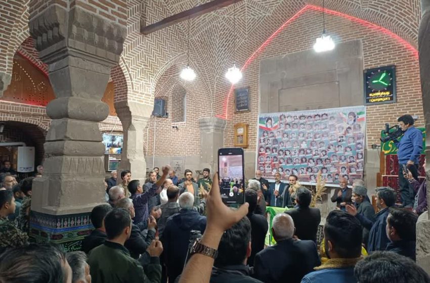  برگزاری یادواره شهدا در مرکز بخش کندوان
