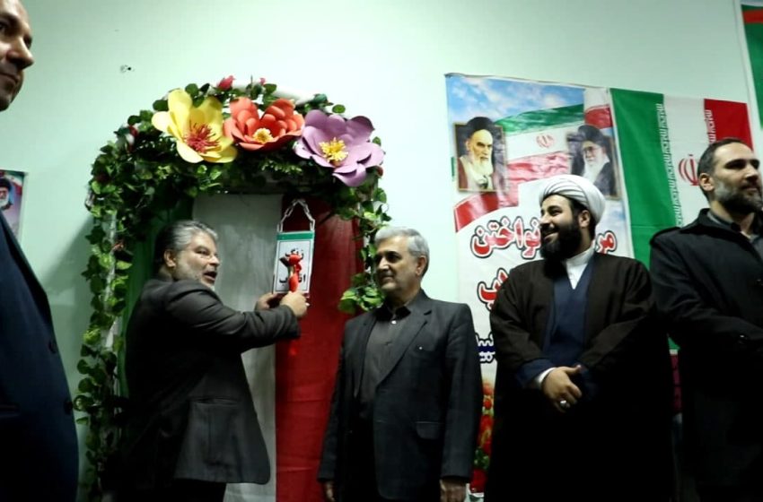  زنگ انقلاب در مدارس میانه نواخته شد