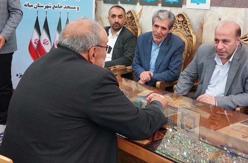  حضور فرماندار ویژه میانه در اولین برنامه میز خدمت دستگاههای اجرایی شهرستان در سال جدید