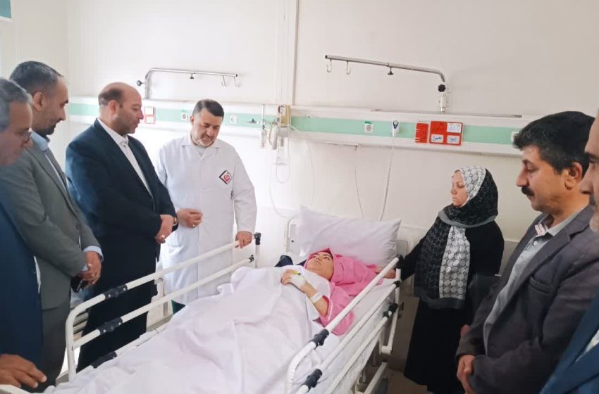  فرماندار میانه و رئیس دانشگاه علوم پزشکی تبریز از پرستار میانه ای عیادت کردند