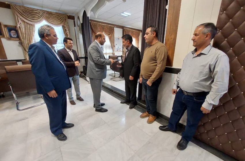  فرماندار میانه از رانندگان ناوگان حمل شرکت ملی پخش فرآورده‌های نفتی شهرستان تجلیل کرد