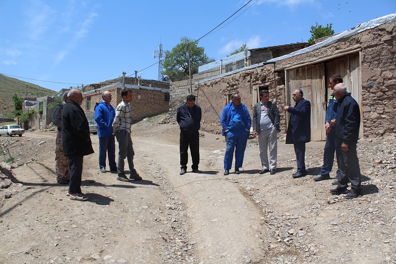  بازدید بخشدار کاغذکنان از روستای گورجق