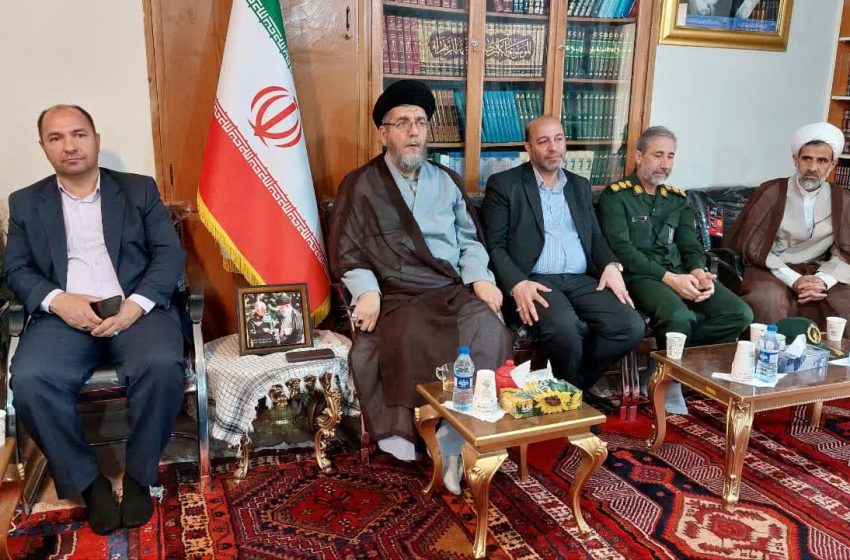  گروههای جهادی بسیج سازندگی و فرهنگیان شهرستان با امام جمعه میانه دیدار کردند