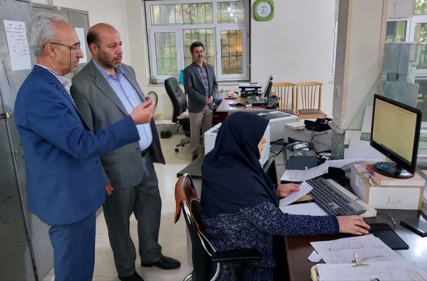  فرماندار میانه در جمع کارکنان اداره ثبت احوال این شهرستان حضور یافت