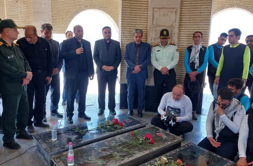  برگزاری مراسم استقبال از جانبازان بصیر زائر مرقد امام(ره) در میانه