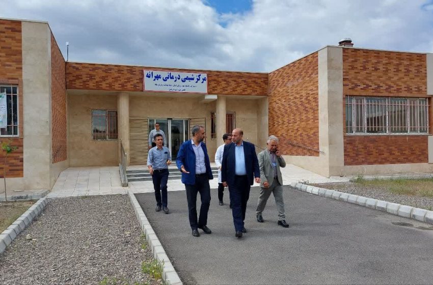  فرماندار میانه از مرکز شیمی درمانی مهرانه میانه بازدید کرد