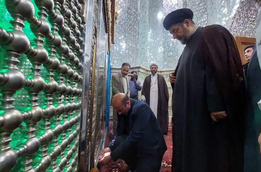  آیین غبارروبی امامزاده اسماعیل(ع) برگزار شد