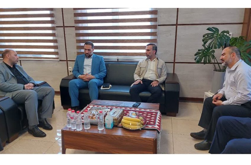  فرماندار میانه با مدیرعامل شرکت ملی فولاد ایران دیدار و گفتگو کرد