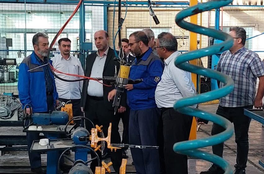  فرماندار میانه از کارخانه تولید گیربکس میانرو بازدید کرد