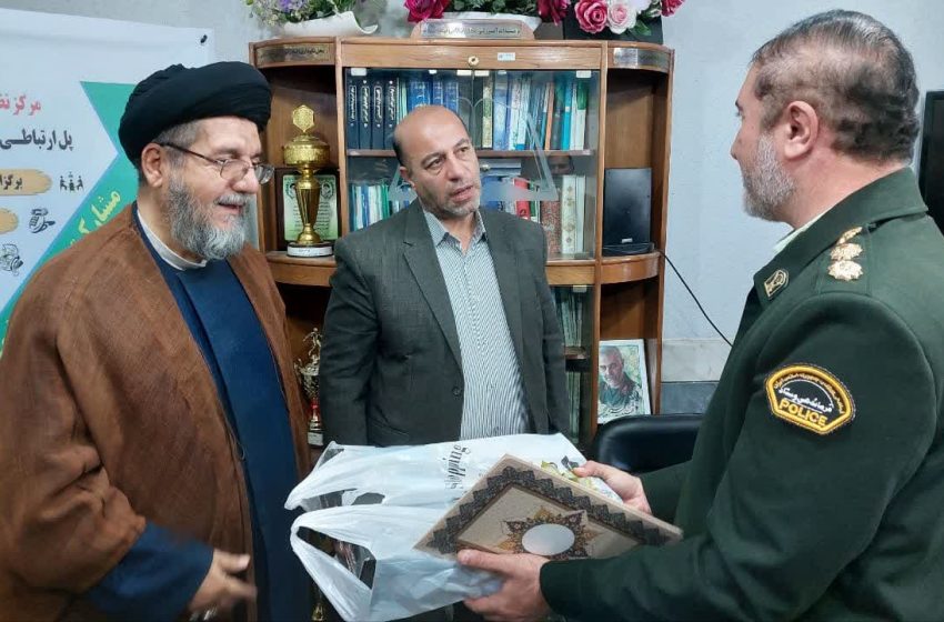  حضور فرماندار میانه در ستاد فرماندهی انتظامی برای تبریک هفته فراجا