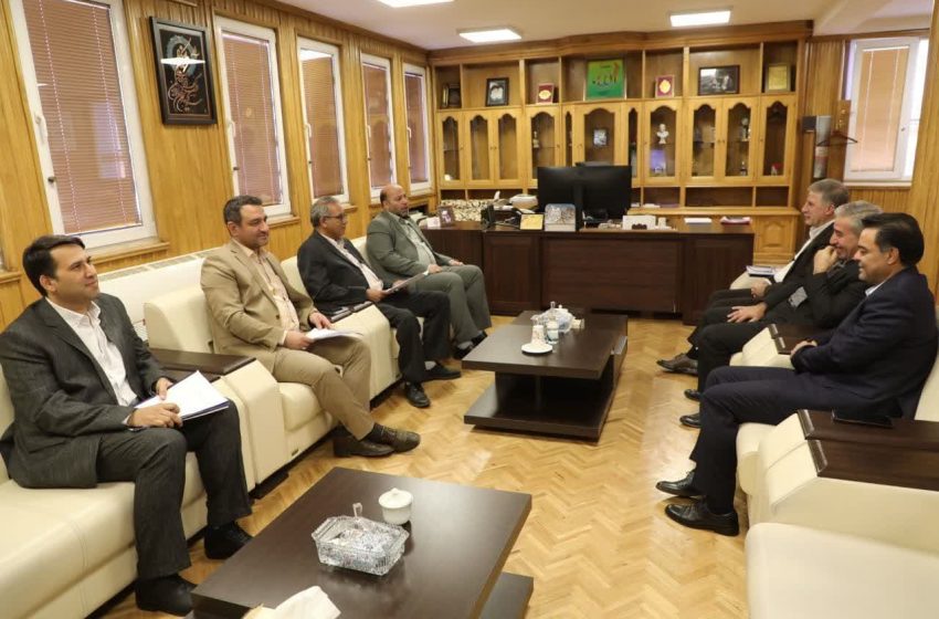  فرماندار میانه با مدیرعامل جدید شرکت گاز استان دیدار و گفتگو کرد