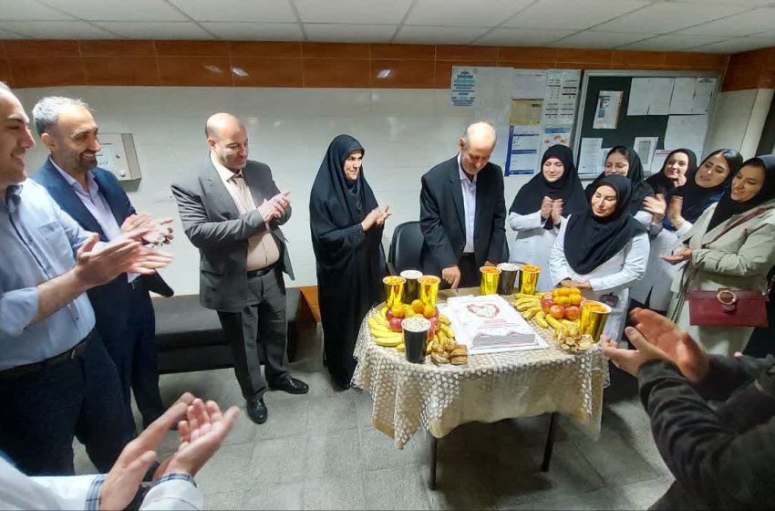  فرماندار میانه با حضور در بیمارستان های شهرستان، روز پرستار را تبریک گفت