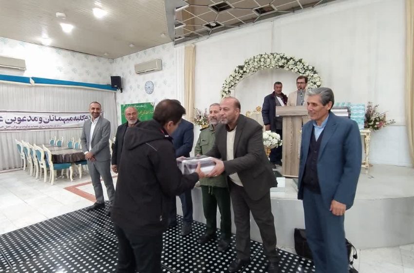   در مراسمی از پرستاران و پزشکان کمیته درمان موکب میانه تجلیل شد