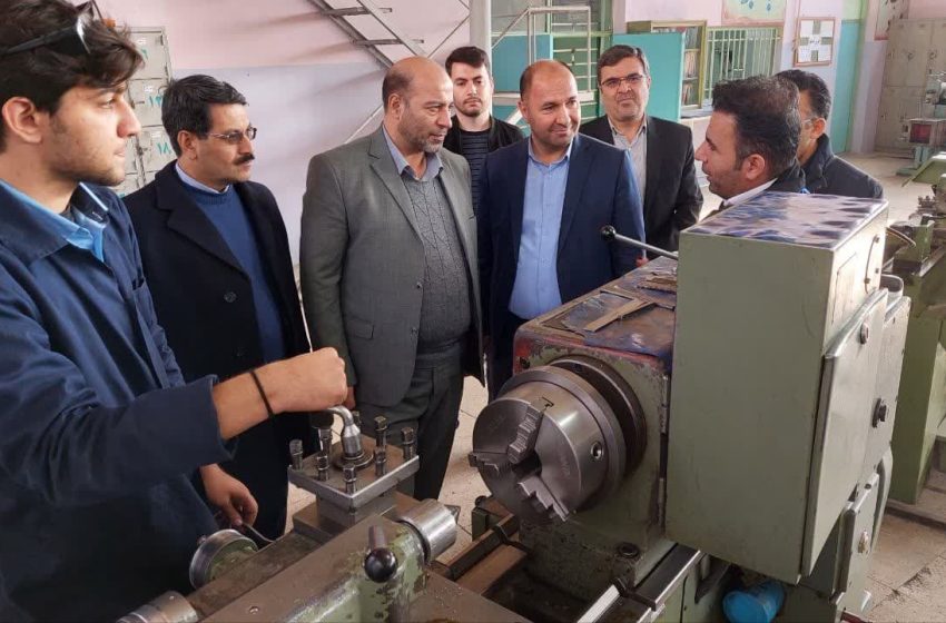  هنربر: الفبای صنعت از هنرستان ها سرچشمه می گیرد