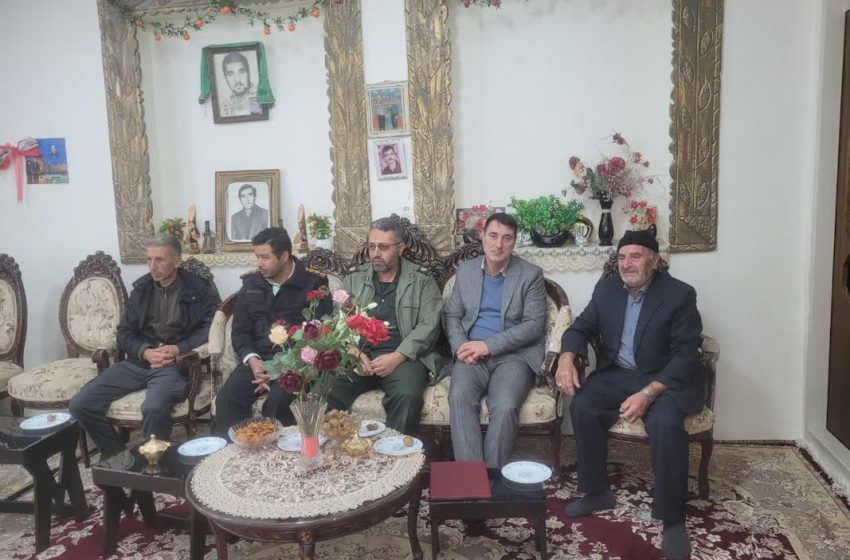  دیدار با خانواده شهید غریبی در روستای بالسین