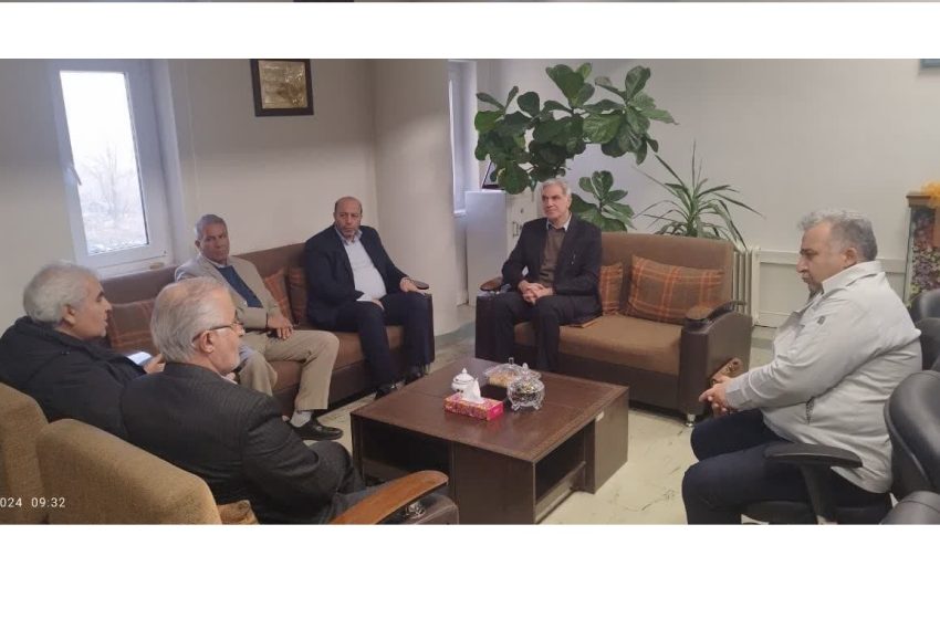  دیدار فرماندار میانه با معاون شرکت تراکتورسازی ایران