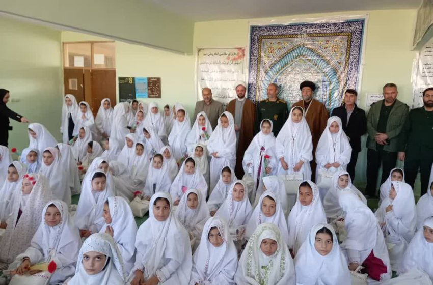 جشن تکلیف دانش آموزان بخش کندوان