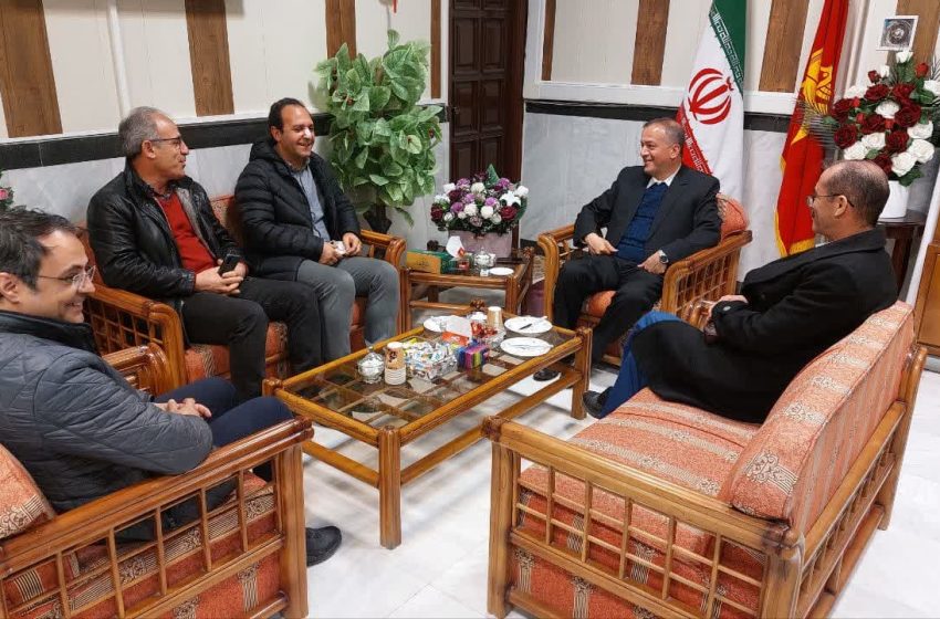  دیدار جمعی از پزشکان شهرستان با فرماندار ویژه شهرستان بمناسبت تبریک انتصاب