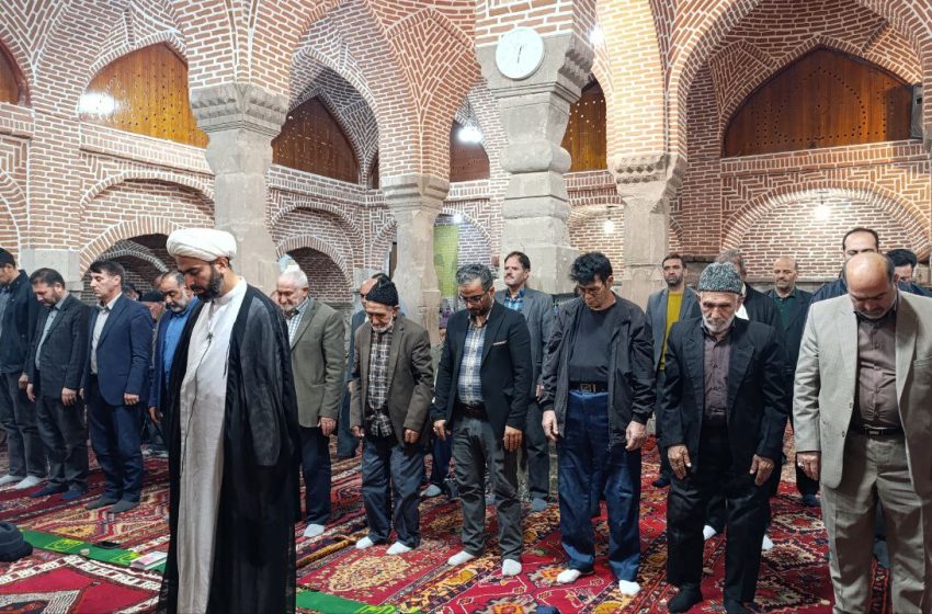  حضور بخشدار کندوان و شورای اداری در مسجد سنگی شهر ترک در دیدار نوروزی با اهالی و اعضای شورای اداری