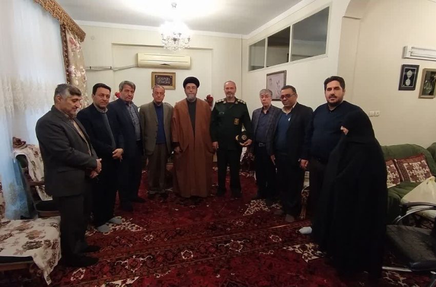  دیدار رمضانی فرماندار ویژه میانه با خانواده شهید احمد کارگر و جانبار گرانقدر جعفر اصغری