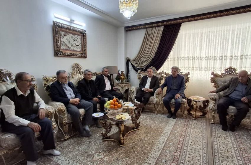  فرماندار ویژه میانه به دیدار همکار بازنشسته فرمانداری رفت